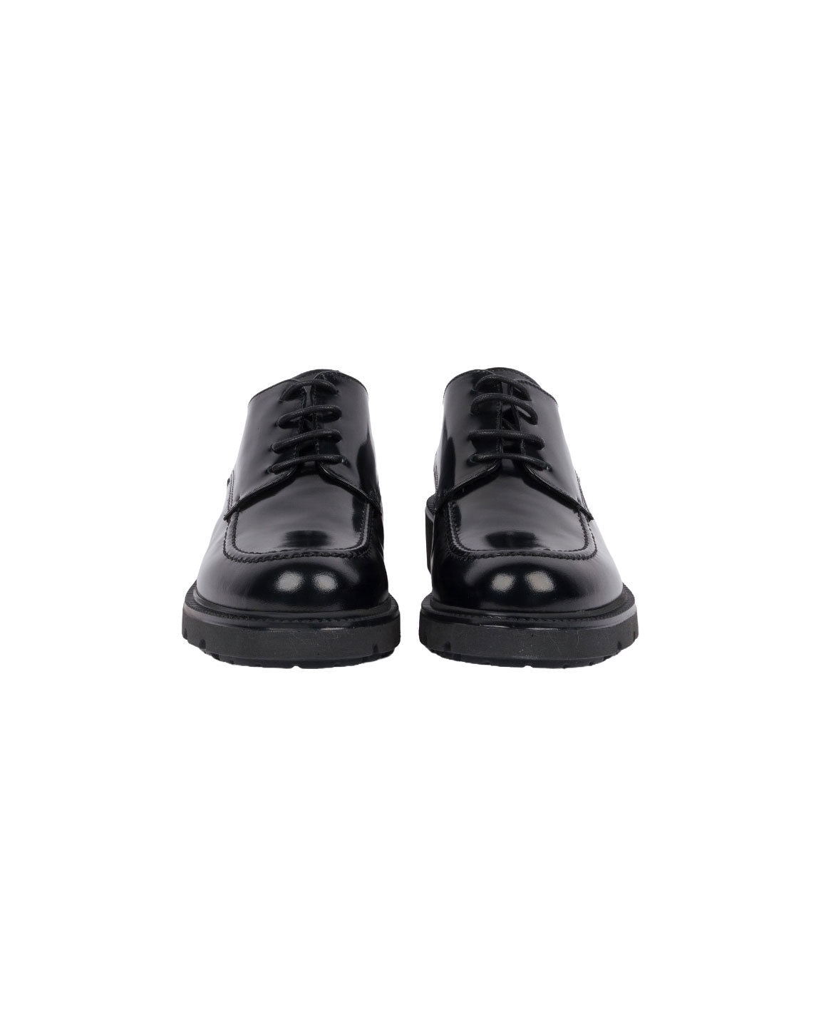 SCARPA STRINGATA NERA