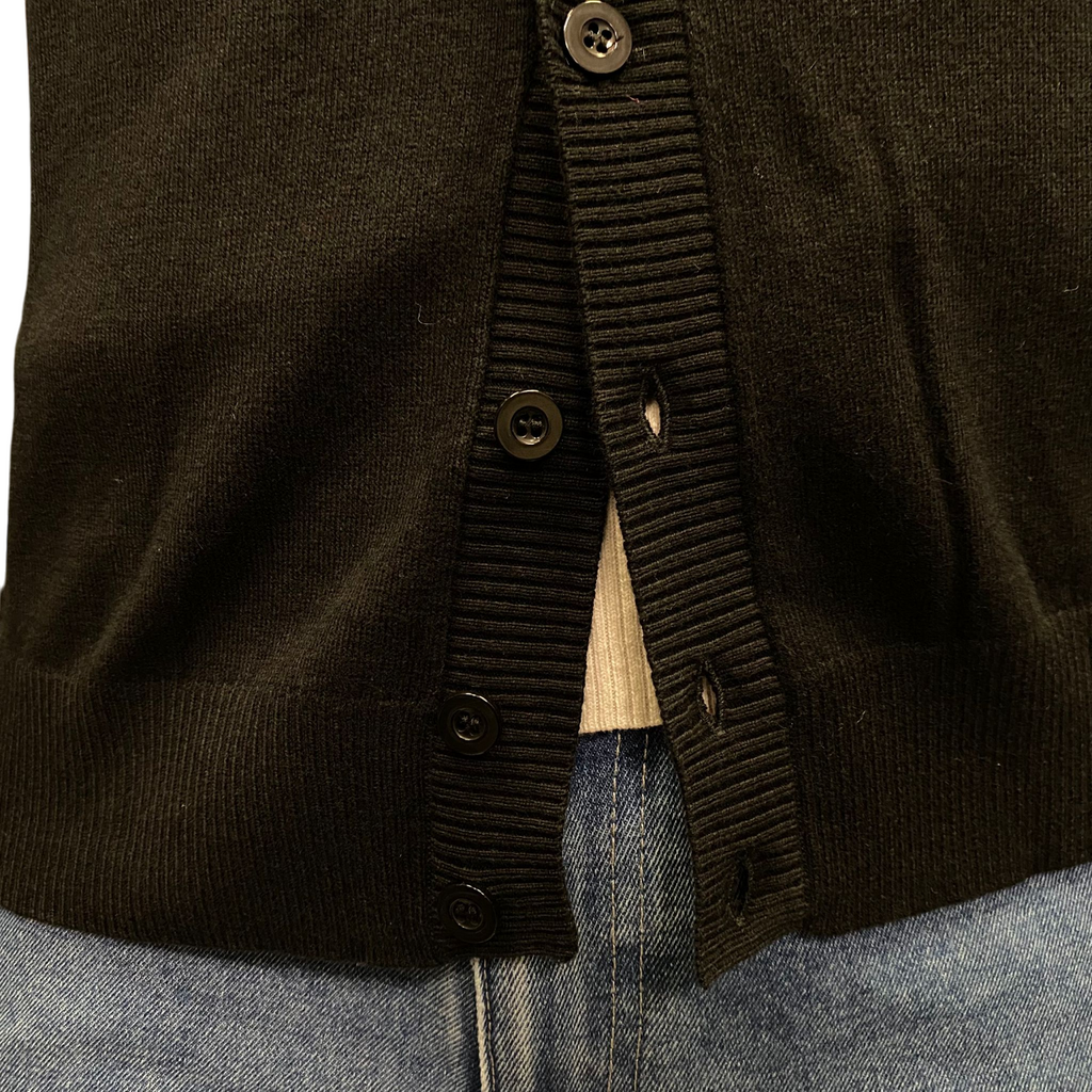 Bikkembergs Cardigan Uomo BMM0984 8000 Nero – Eleganza e Comfort