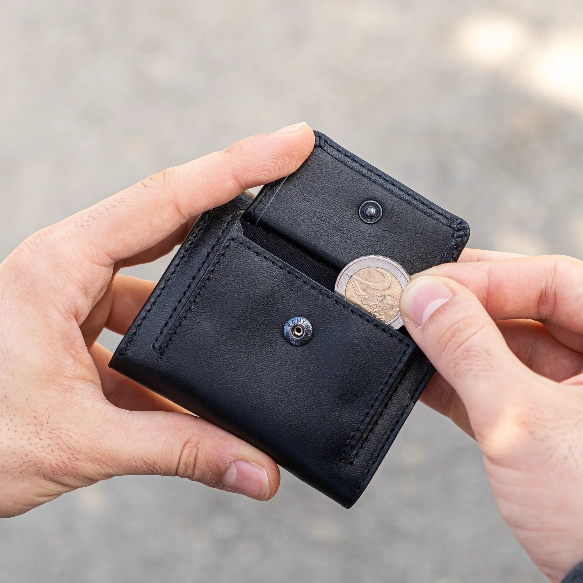 KLIK Classic con portamonete XL Pelle Nera