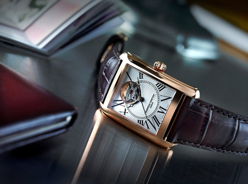Frederique Constant FC-310MC4S34 – Automatico Swiss Made, quadrante bianco, cassa rettangolare 30.4×33.3 mm acciaio oro rosa