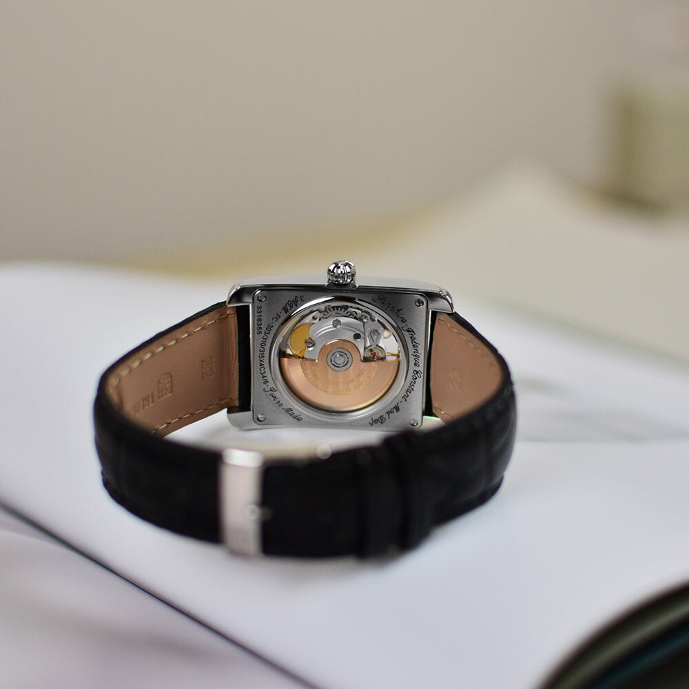 Frederique Constant FC-310MC4S36 – Automatico Swiss Made, quadrante silver, cassa rettangolare 30.4×33.3 mm