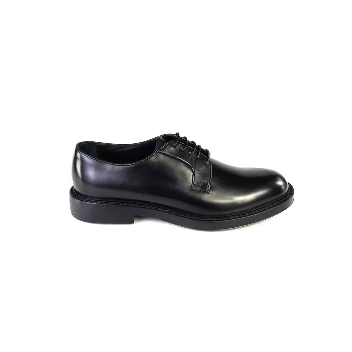 SCARPA LACCI NERO