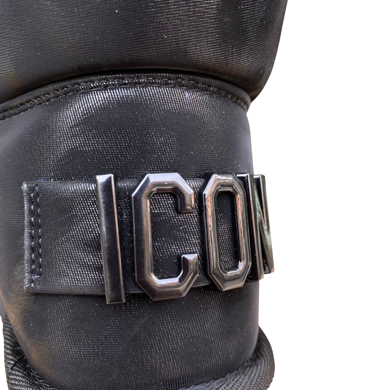Icon Stivaletto IC05267SD nero, eco-pelle animalier, pelliccia e logo nero.