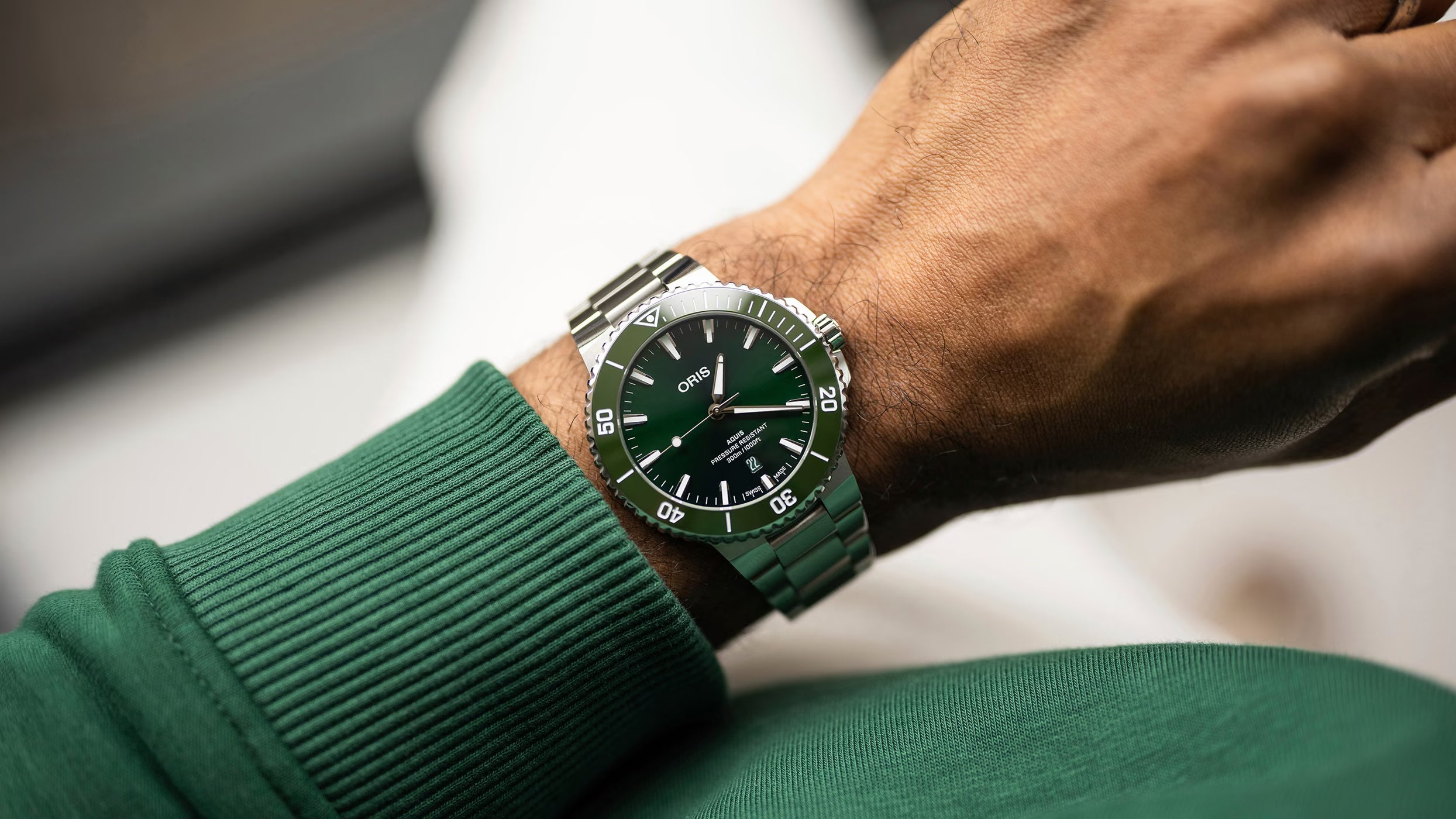 Oris Aquis Date Automatic Swiss Made Verde 43.5mm – 01 733 7789 4157-07 8 23 04PEB