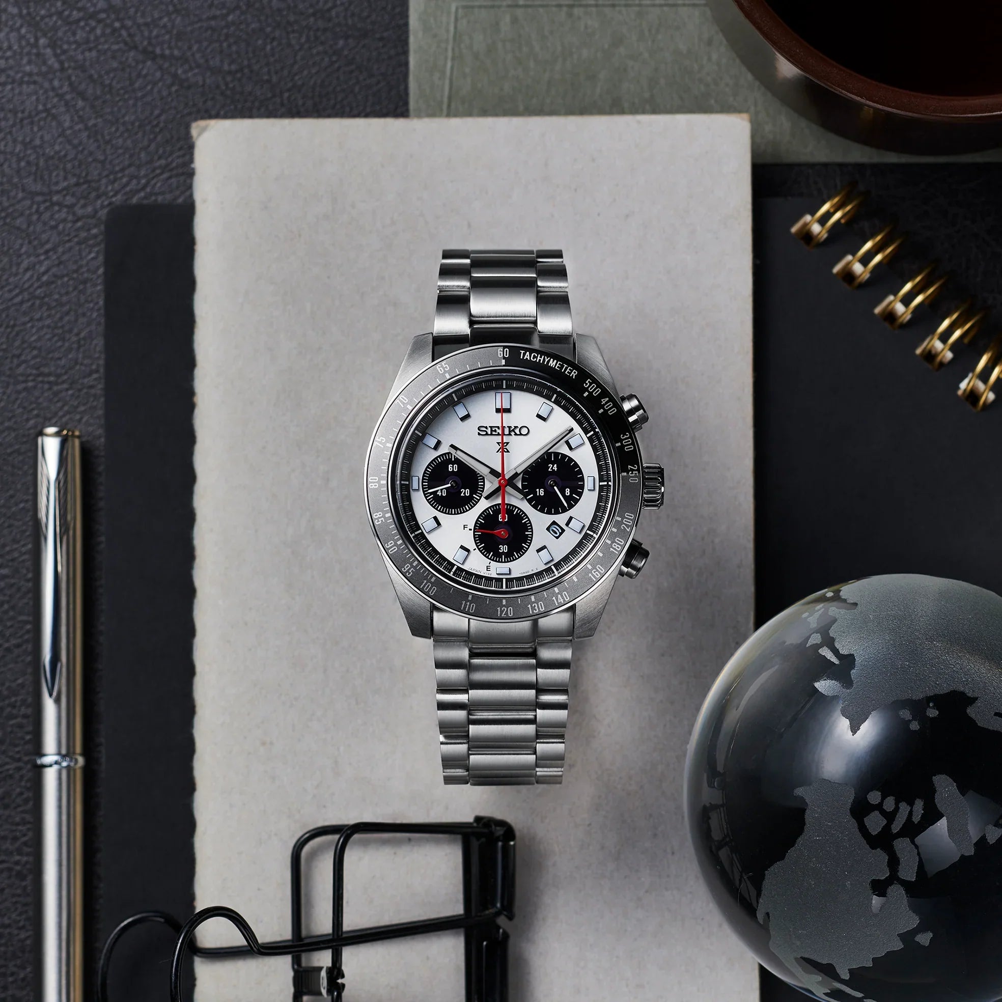 Seiko SSC911 Cronografo Solare Uomo Acciaio Quadrante Argento 41,4mm