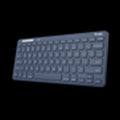 TASTIERA WIRELESS RICARICABILE MULTICONNECT 2 BT + 1 WL 2,4GHZ - PLASTICA RICICLATA 52% - LAYOUT ITALIANO - TRUST LYRA - BLU [25141]