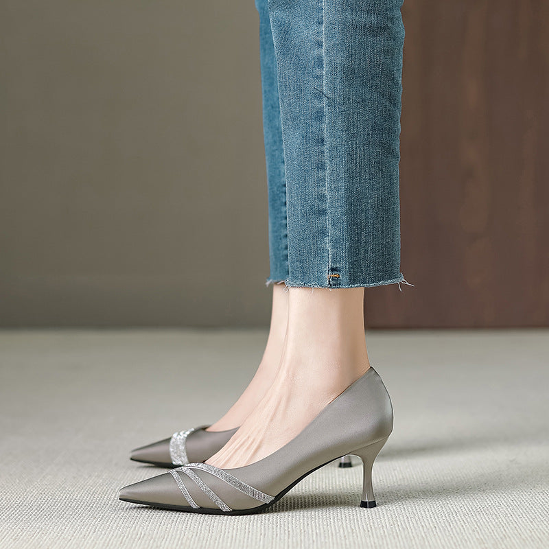 Scarpe eleganti da donna con tacco a spillo