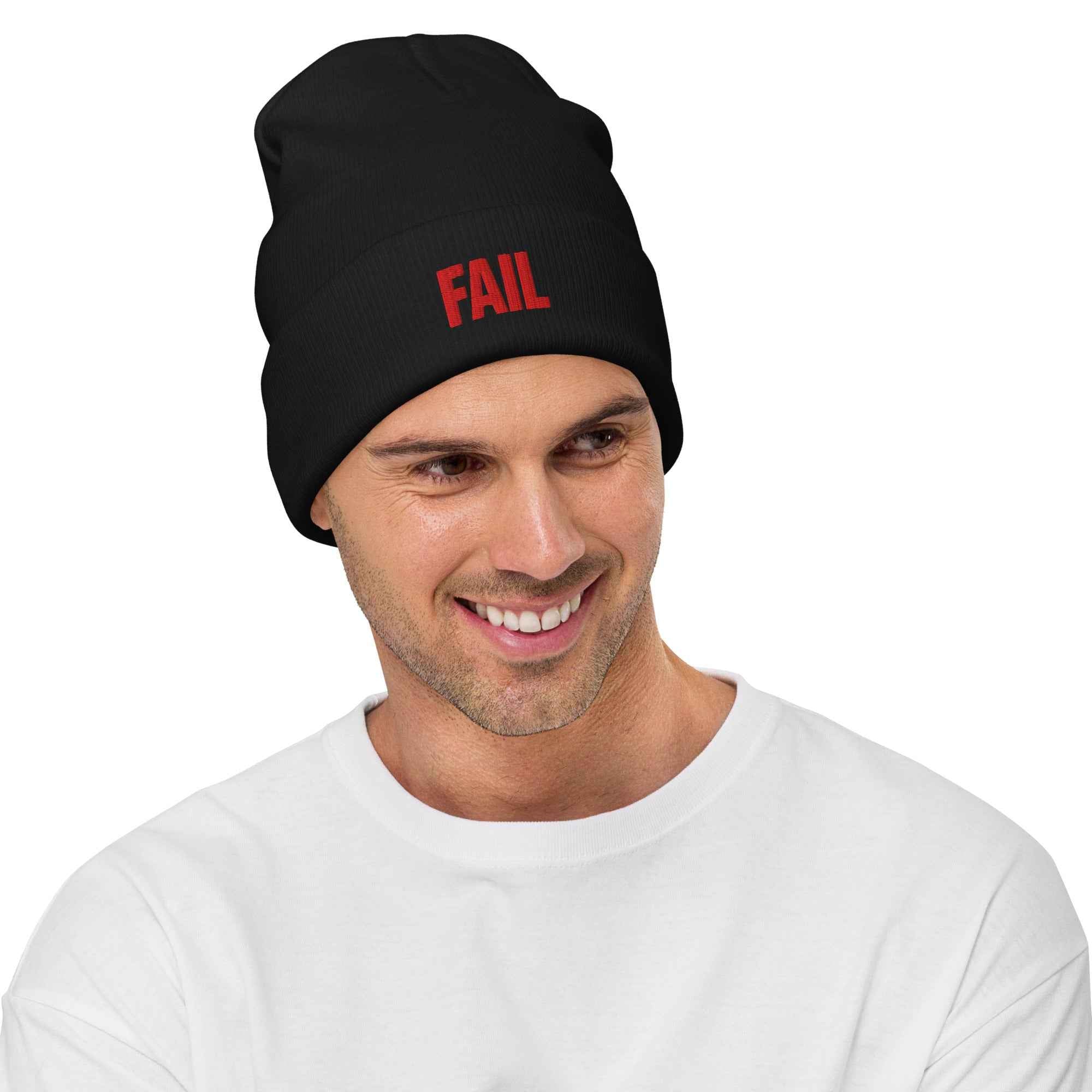 Berretto ricamato FAIL🧢🔴