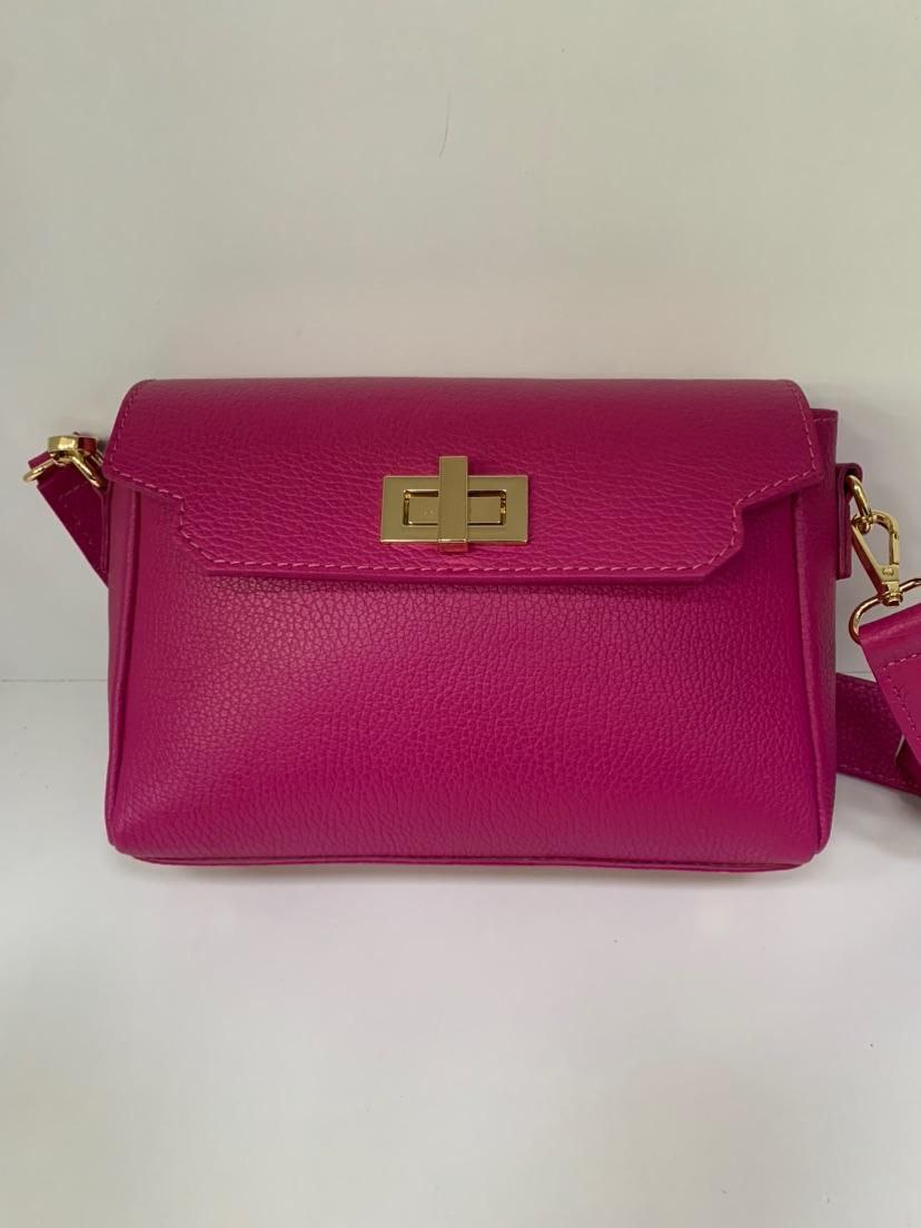 Exquisite Italian Leather Bag – Timeless Elegance & Craftsmanship