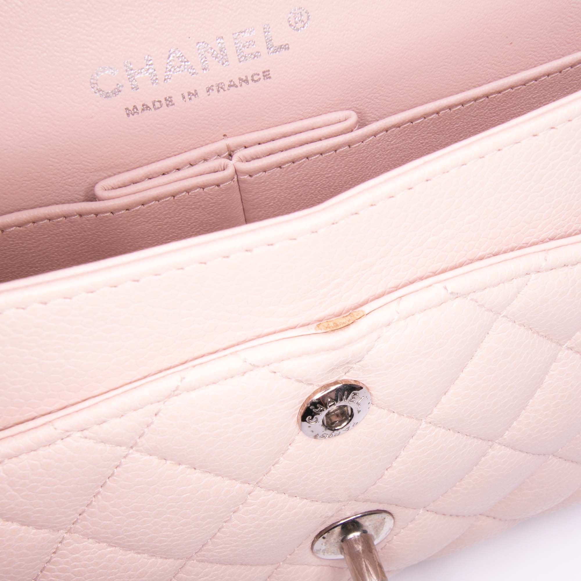 Chanel Caviar Classic Double Flap Medio