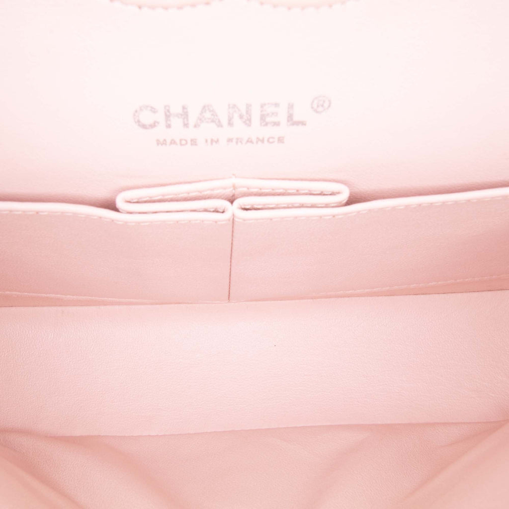 Chanel Caviar Classic Double Flap Medio