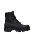 Alexander McQueen – Anfibio in Pelle Nera con Suola Chunky