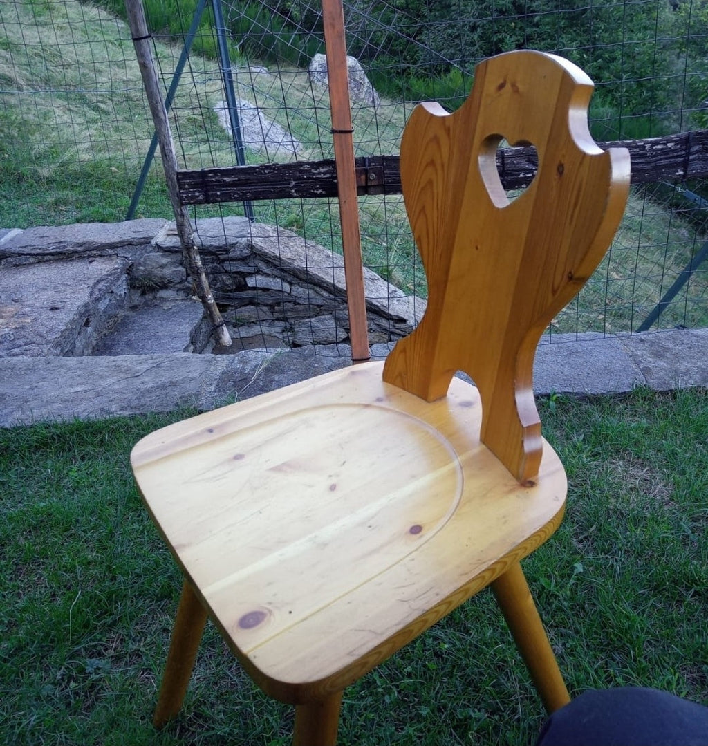 Sedia tirolese in pino grezzo