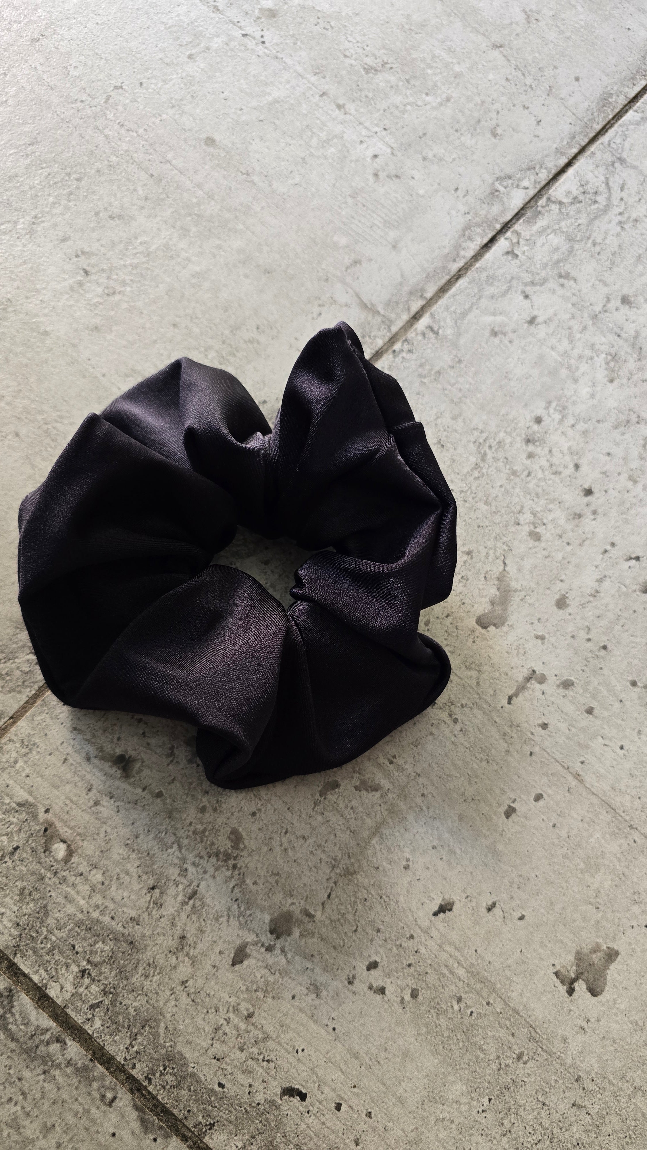 Scrunchie sartoriale in  Lycra