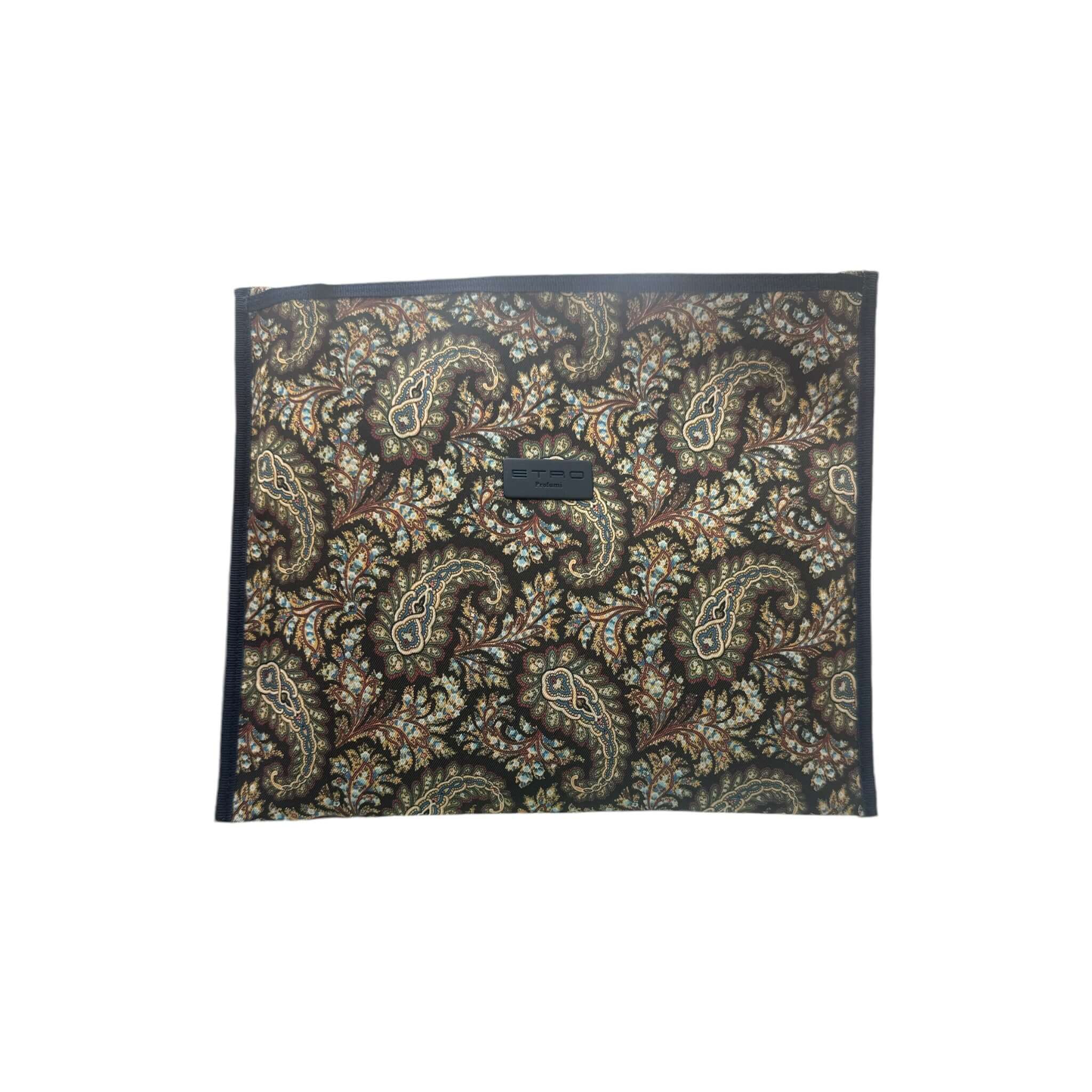 Trousse Quadrata